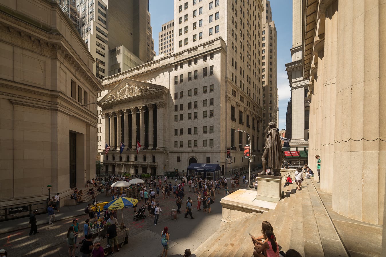 BlackRock headquarters representing the Q1 earnings beat